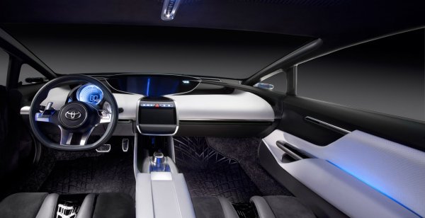 Детройт 2012 - Toyota NS4 Plug-in Hybrid Concept