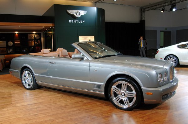 Автосалон Лос Анджелис 2008 / Bentley Azure T 2009