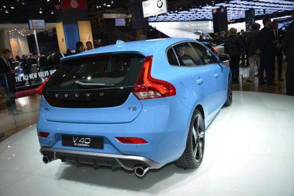 Volvo V40 R-Design / Париж 2012