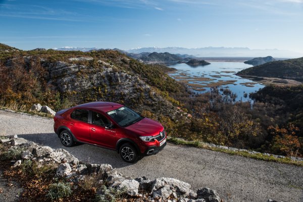 1. Xiaomi (Redmi) - 35,1%, 2. Samsung - 23, 3. Huawei (Honor) - 12,6%, 4. Apple - 9,2%.