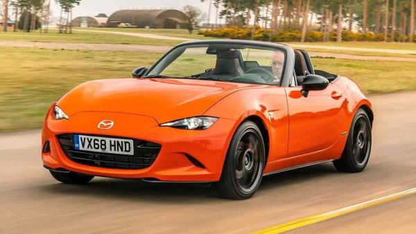 Към днешна дата има малко автомобили, които поставят удоволствието от шофирането на първо място, като утре те ще бъдат още по-малко. Mazda MX-5 със сигурност е сред тях, като тя привлича с достъпни експлоатационни разходи, атрактивна визия и забавни двигатели (1.5 или 2.0). Икона, която има специално място в сърцата на ентусиастите повече от 30 години и така ще бъде и през следващите 30 години.