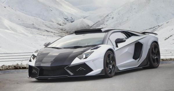 Украсеният с карбон отвън и отвътре, Coronado GT e един от най-сериозни проекти на ателието Mansory, чиито експерти са направили подобрения и по двигателя на този Aventador, който по принцип развива 700 конски сили. Благодарение на двата турбокомпресора моторът достига нива, които биха засрамили дори собственик на Bugatti.