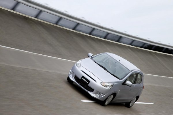 Mitsubishi Mirage/Colt 2012