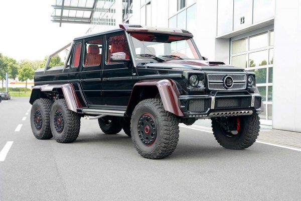 Mercedes-Benz G63 AMG 6x6 получи червен карбон от Brabus 