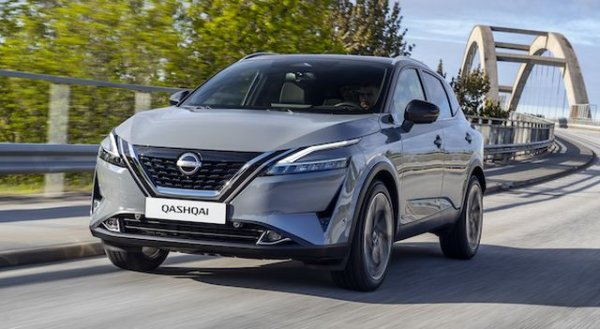 Продажбите на Nissan се сринаха покрай продължилата повече от година неяснота около смяната на вносителя у нас след решението на Renault да оттегли директното си представителство в България. Но сега постепенно марката си връща част от загубените позиции, като основната заслуга е на X-Trail и особено на Qashqai, с 87% ръст на годишна база. 
