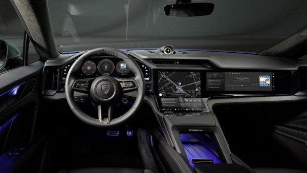 Електрическият Cayenne идва серийно с пневматично адаптивно окачване, а Турбо версията има и векторно разпределение на въртящия момент към колелото с най-добро сцепление. Всички варианти могат да бъдат и със завиващи задни колела. 
