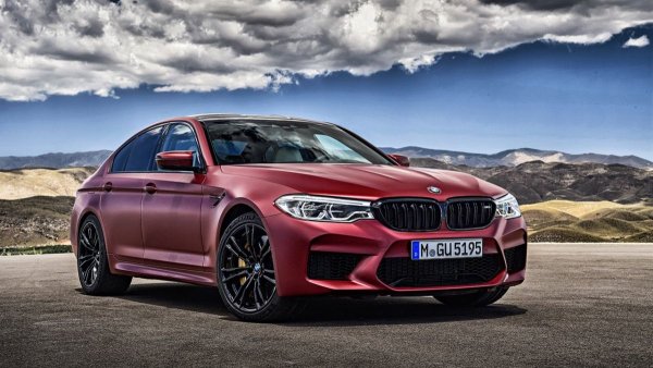 Цена: от $ 120 000, ускорение от 0 до 100 км/ч за 2,8 сек. Външно, тази доработена баварска "петица" прилича на нежен семеен автомобил. Под този не толкова спортен вид обаче, се крие истински звяр с необуздан нрав и V8 двигател с мощност от 600 конски сили. Казват, че този седан стартира толкова неочаквано силно и рязко, че, усещайки това го за първи път, човек си мисли, че е седнал зад волана на хиперавтомобил. Като цяло, тази кола е истински мустанг, криещ се под кожата на симпатично пони.