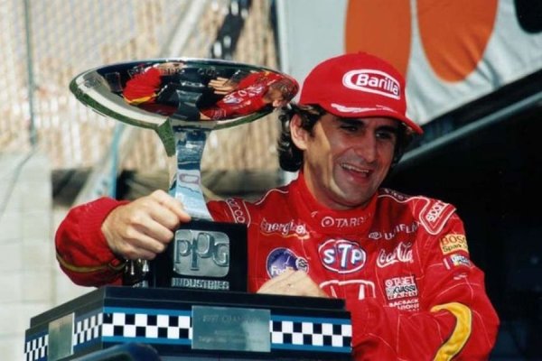 През 1995 преминава в американските CART серии и бързо става сензация, печелейки три старта още в дебютния си сезон. Избран е за новобранец на годината. 
През 1997 печели 5 състезания и титлата в CART. През 1998 печели седем старта и втора титла. 
