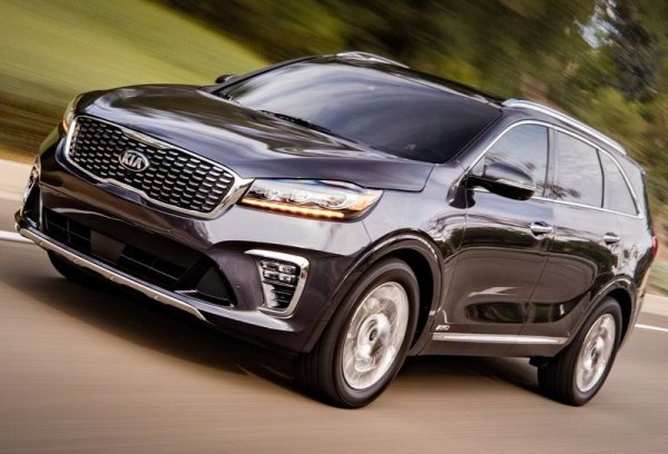 Победителите: Mazda CX-9, Kia Sorento (на снимката), Subaru Ascent
