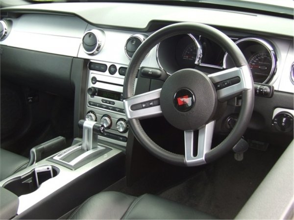 Saleen S281 3-Valve или Австралийският Mustang