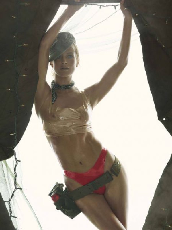 Календарът на Pirelli за 2015 г.