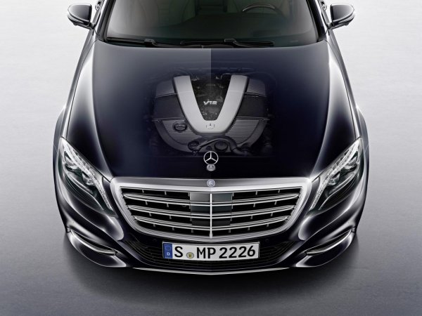 Mercedes S600 