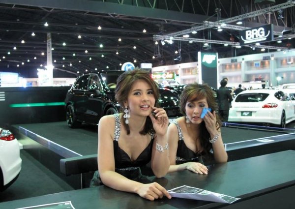 Момичетата на автосалон Банкок 2011