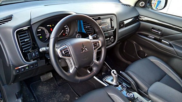 Mistsubishi Outlander PHEV