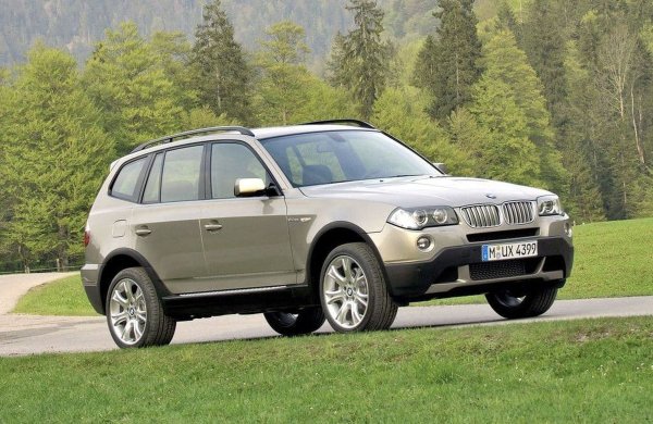 През годинитe BMW обръща сериозно внимание на надеждността на своите двигатели, но и тук има изключения. През 2007 г. баварците направиха един от най-неуспешните турбодизели от серията N47 с обем 2,0 литра и и го поставиха под капака на BMW X3. Устройството се отличава с голям брой иновации, за които обикновените шофьори трябваше да плащат. 

Като цяло, двигателят е много чувствителен към качеството на дизеловото гориво, което се оказа проблем, особено в държави, където контролът върху горивата не е толкова сериозен. Освен това, задвижващият агрегат страда от често прегряване заради повреда на сензора, която беше отстранена на по-късен етап.