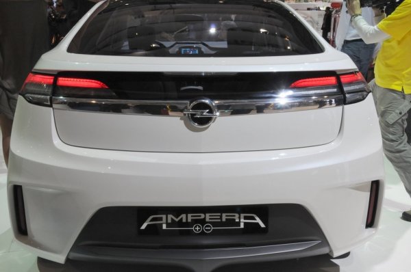 Женева 2009 / Opel Ampera
