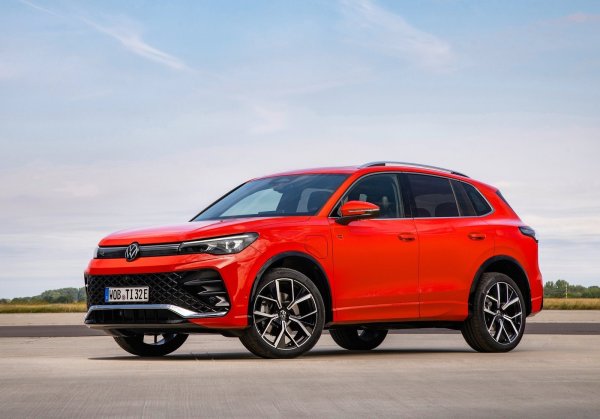 Популярният германски SUV също записва намаляване на продажбите си през януари. Той е с 15,3% спрямо първия месец на 2023 г., което прави 2316 бройки по-малко.
