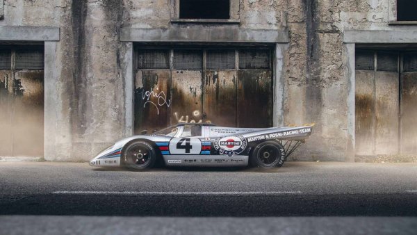 Причината за създаването на този списък е именно Porsche 917K с всички необходими модификации, за да може да се движи законно по пътя. По същество това е истински състезателен автомобил, оборудван с 4,9-литров V12, с мощност 630 к.с., а височината му е едва 940 милиметра.