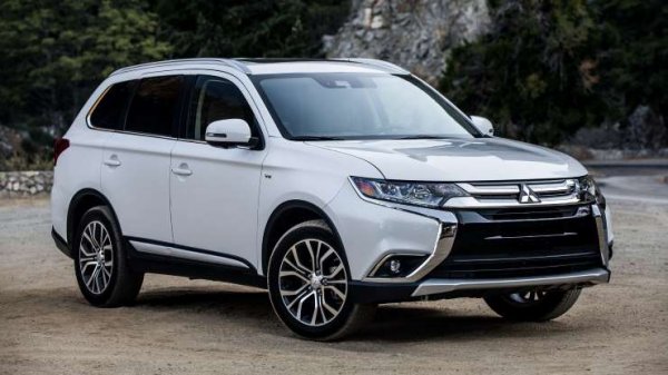 Още една марка, чието присъствие в тази част на списъка не е изненада. Проблемът на Mitsubishi все още е малката гама модели, които предлага. Това доведе до спад на продажбите, което също оказва влияние върху избора на клиентите. Напоследък марката се възражда, което кара мнозина да вярват в нейното светло бъдеще.