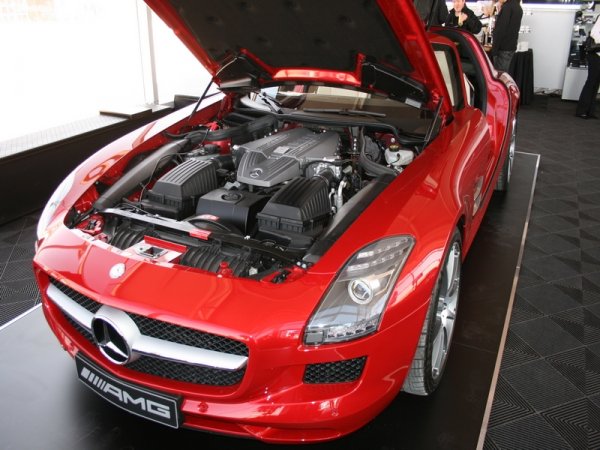 "ОЧАРОВАНИЕ БЕЗ КРАЙ" - ексклузивното роудшоу Mercedes-Benz Star Experience