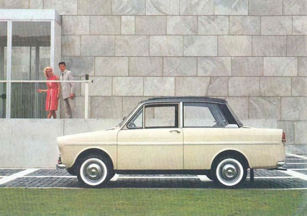 Холандската DAF е по-популярна като производител на камиони и автобуси. Но през 60-те опитва да стъпи и на автомобилния пазар. Първият й модел, наречен "нарцис", въвежда една революционна технология - на безстепенната вариаторна трансмисия, или CVT. И до ден-днешен ни присвива под лъжичката, като чуем това словосъчетание, макар че в последните години то започна да изчезва даже от моделите на най-големите му японски почитатели. 
През 1961 Daffodil със своята безстепенна кутия успява да ускори от 0 до 100 км/ч за... 28.9 секунди, което е най-лошият резултат изобщо в тестовете на Consumer Reports. 
