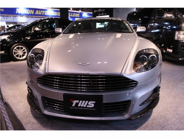 Доработен Aston Martin DB9 от TWS / Токио 2009