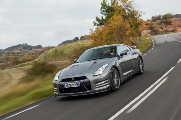 Nissan GT-R  2013