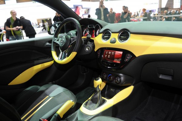 Opel Adam