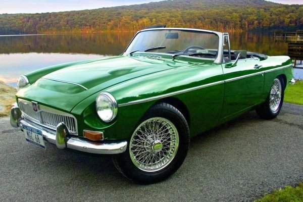 Подобно на брат си Roadster MGB, този автомобили се радва на заслуженото възхищение от страна на запалените ентусиасти. Това е невероятно атрактивен кабриолет с по-голям двигател, по-добро управление и по-малък производствен тираж от Roadster MGB. Моделът MGC за 12 000 долара, но максималната му цена повече от 3 пъти и може да достигне 40 000 долара.
