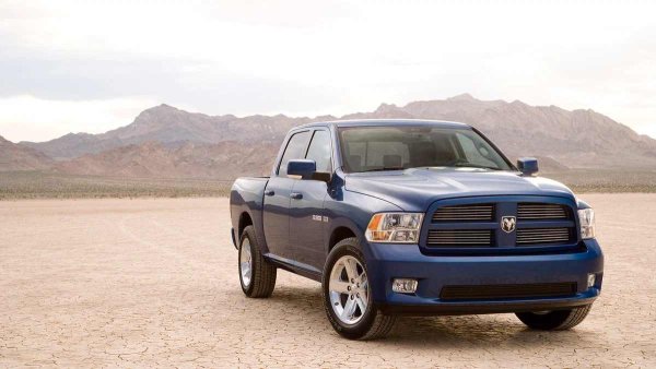 Години на производство: 2011-2013
Монтира се на: Dodge Ram 1500, Durango; Jeep Grand Cherokee

Тази шестстепенната автоматична скоростна е базирана на 545RFE, кято се монтира във всъдехода Jeep Grand Cherokee и пикапа Dodge RAM в началото на века. 65RFE получи подсилена помпа, актуализиран корпус на клапаните и подобрен топлопренос. Резултатът е издръжлива шестстепенна скоростна кутия, способна да предава над 500 Нм от многолитровия Hemi V8.
