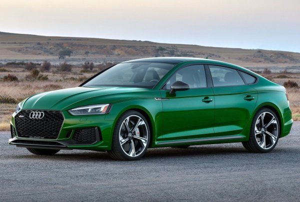 В арсенала на спортните модели от Инголщад влизат система за задвижване на четирите колела quattro, мощен битурбо V6 двигател и традиционен автомат.

Двигател: 2.9 литра, V6, битурбо

Трансмисия: 8-степенна автоматична с хидротрансформатор

Мощност: 450 к.с. при 5700-6700 об/мин

Максимален въртящ момент: 600 Нм при 1900-5000 об/мин

Ускорение от 0 до 100 км/ч: 4,1 секунди

Максимална скорост: 250 км/ч (опционално - 280 км/ч)