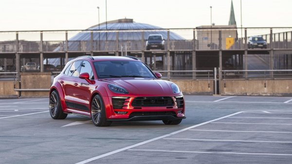 Porsche Macan с оптичен пакет от Prior Design