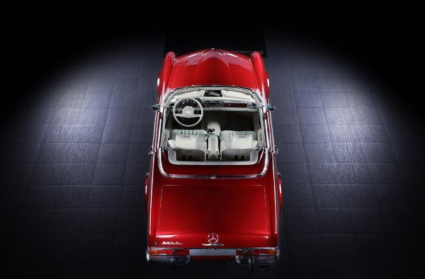 Реставриран Mercedes-Benz 280SL от българските специалисти Overdrive