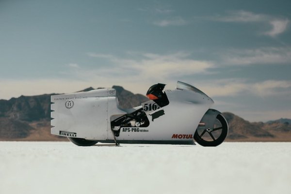 Специалният Motus, с който Хазан счупи рекорда за скорост в класа на прочутите солници в Боневил