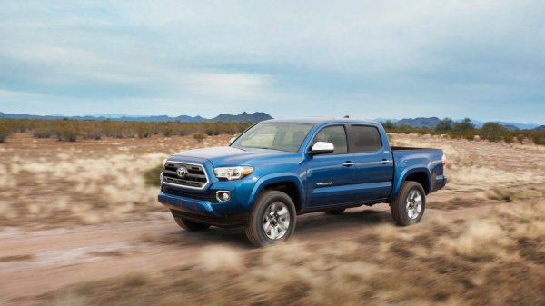 Този модел пък е единственият средноразмерен пика в клуба на автомобилите, способни да изминат 300 000 мили. Със своето впечатляващо дълголетие, не е чудно, защо Tacoma има толкова голяма фенбаза и постоянно е на върха при препродажбите.