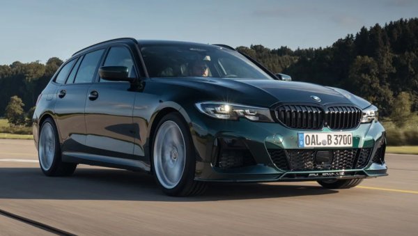 Разбира се, с пускането на M3 Touring, малцина ще продължат да гледат към комбитата на Alpina, базирани на отиващото си поколение на петвратата "тройка". Но купувачи за моделите ще продължи да има. Комбитата на компанията са представени в две версии наведнъж - бензин и дизел с мощност съответно 462 (700 Нм) и 355 (730 Нм) сили. И двете са впечатляващо бързи - първата спринтира до 100 км/ч за 3,9, а втората - за 4,8 сек.