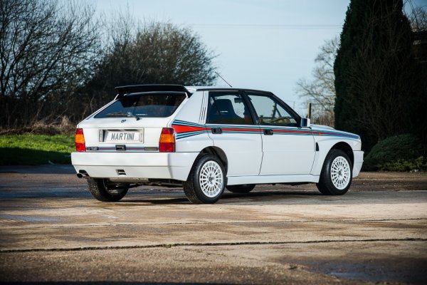 Lancia Delta Integrale HF Turbo Martini 5