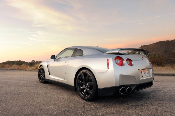 Nissan GT-R 2010