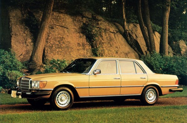 Благодарение на променилия играта флагман на Mercedes-Benz, цялата автомобилна индустрия скоро се пренасочи към дизелови двигатели с турбокомпресор и до края на 90-те години, когато манията по дизеловите леки автомобили наистина се развихри (особено в Европа), почти всички автомобили с дизелово гориво разполагаха с турбокомпресор.
