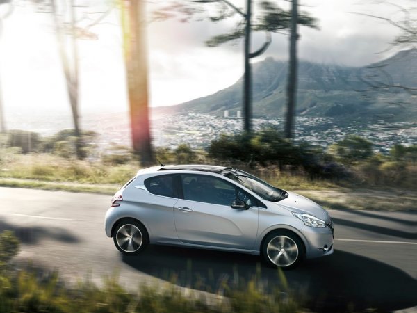Peugeot 208 Ice Velvet