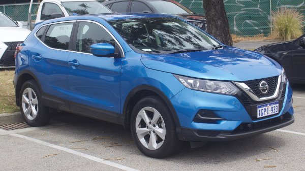 Изгодните цени преди предстоящата подмяна на поколенията обясняват донякъде първото място на Qashqai. Една част от тези продажби обаче са предназначени за клиенти зад граница. 
