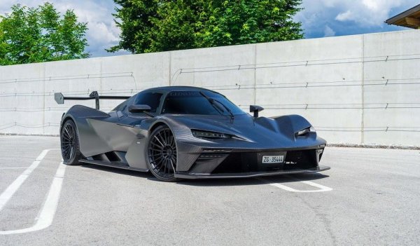 Wey - 21, MAN - 21, DFSK - 21, MINI - 17, SsangYong - 16, Cupra - 16, Seat - 16, Alfa Romeo - 13, Lynk & Co - 11, Isuzu - 11, Dongfeng - 7, Bentley - 6, Voyah - 5, Ineos - 5, Rolls-Royce - 4, Ferrari - 4, DS - 4, Dodge - 3, Piaggio - 3, Lada - 3, Jaguar - 3, ГАЗ - 2, Fuso - 2, Lamborghini - 1, Maserati - 1, Wey - 1, Dallara - 1, Cadillac - 1, KTM - 1, Aston Martin - 1, RAM - 1, Chevrolet - 1, Great Wall - 1.
НА СНИМКАТА: една бройка от много редкия KTM X-Bow GT XR е регистрирана у нас през февруари
