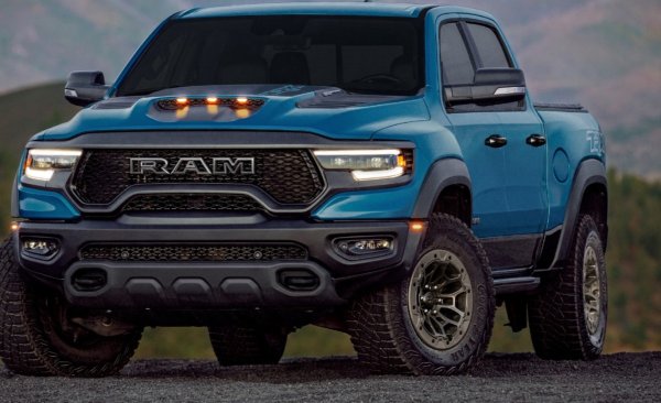 Американската марка се сбогува със суперпикапа с пускането на финалното издание, чийто тираж ще бъде 4000 броя. Предлагат се три изключителни нюанса за тялото. В допълнение, новият продукт ще получи специални колела, необичаен декор, оригинален скрийнсейвър на арматурното табло и възпоменателна плоча със серийния номер на копието в партидата.
