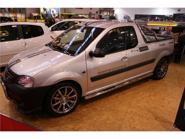 Модифицирана Dacia Logan Pick-Up от Elia