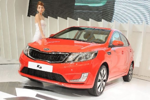 Момичетата на автосалон Шанхай 2011