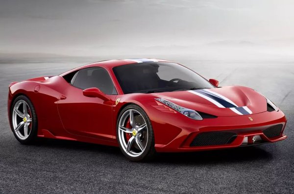 Най-високо в гамата заемат пистовият Speciale и отвореният Speciale A (Aperta). V8 е форсиран до 605 к.с. (въртящият момент е същият), добавен е контрол на ъгъла на странично приплъзване SSC (side slip angle control) и активна аеродинамика.

На Speciale му трябват 3 сек, за да достигне 100 км/ч, и 9,1 секунди до 200 км/ч. Времето за обиколка на Fiorano е 1 минута и 23,5 секунди, само половин секунда по-бавно от F12berlinetta, задвижван от V12. Тиражът е 1309 бройки.
