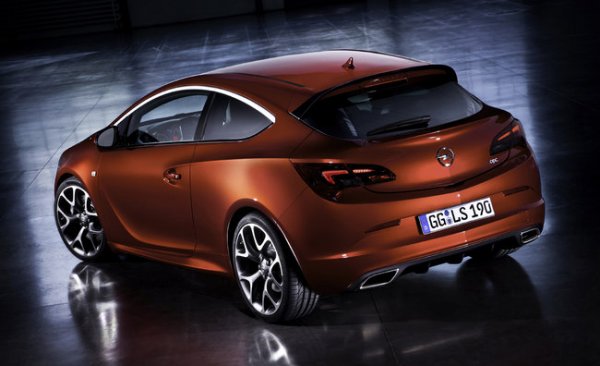 Opel Astra GTC OPC