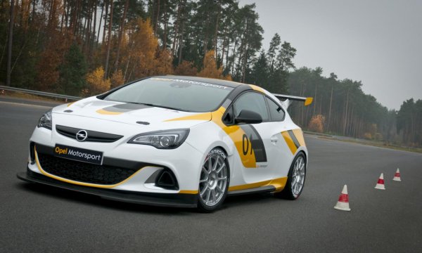 Opel Adam Cup и Opel Astra OPC Cup