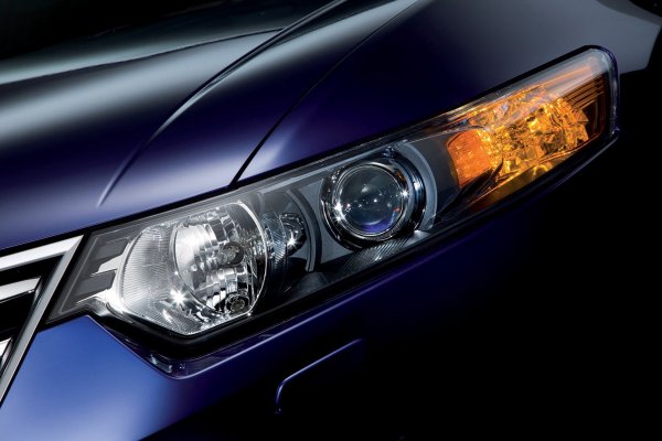 Новата Honda Accord Tourer 2008, която ще бъде представена официално на автосалона в Женева.