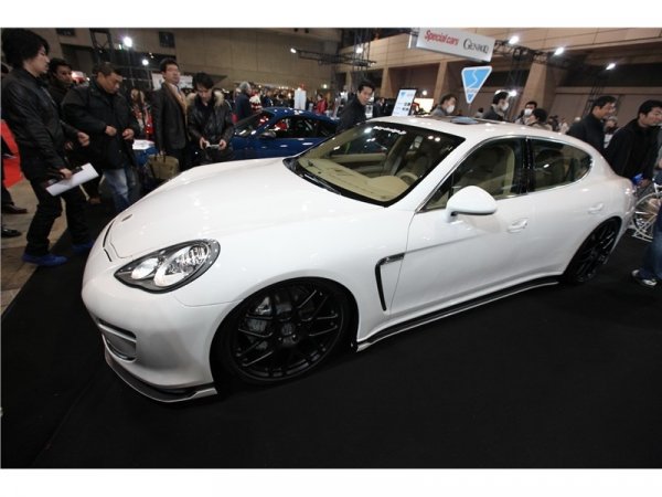 Porsche Panamera от Fairy Design / Автосалон Токио 2010
 
